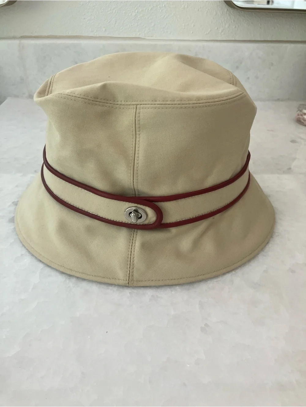 Coach Beige Bucket Hat with Red Trim - vintage
